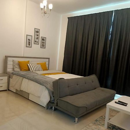 Apartamento Al Alkeem Heights Ras al-Khaimah Habitación foto